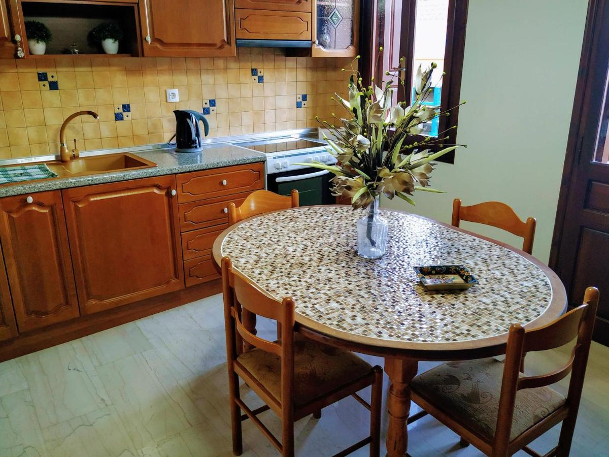 Villa Elion Сими Екстериор снимка